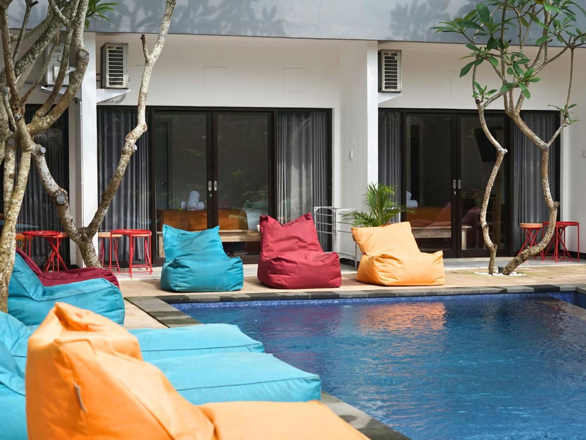 Summer Of Surf Hostel Uluwatu Унґасан Екстер'єр фото